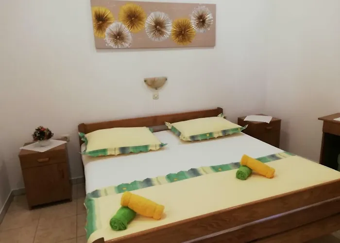 Apartment Center Tonka